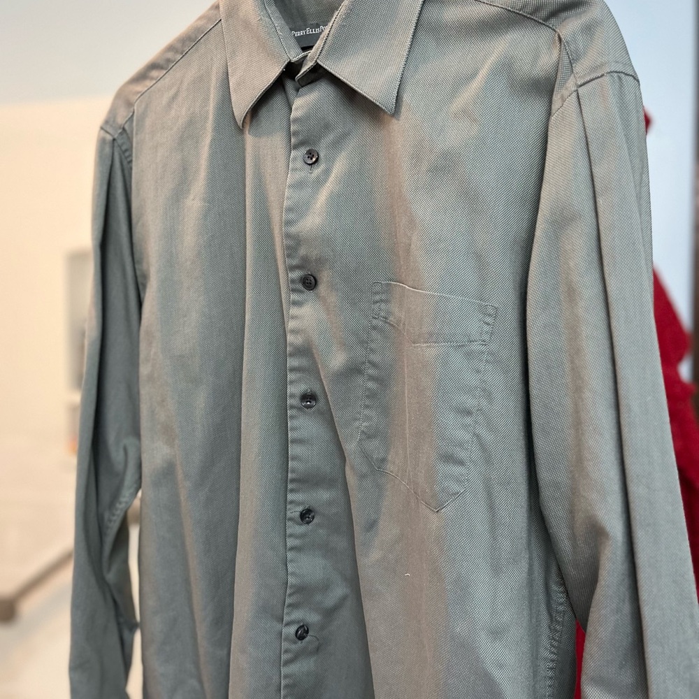 Perry Ellis Charcoal Button-Up Shirt